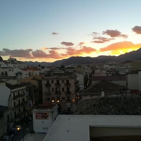 A Terrace In The Heart Of Palermoアパートメント エクステリア 写真